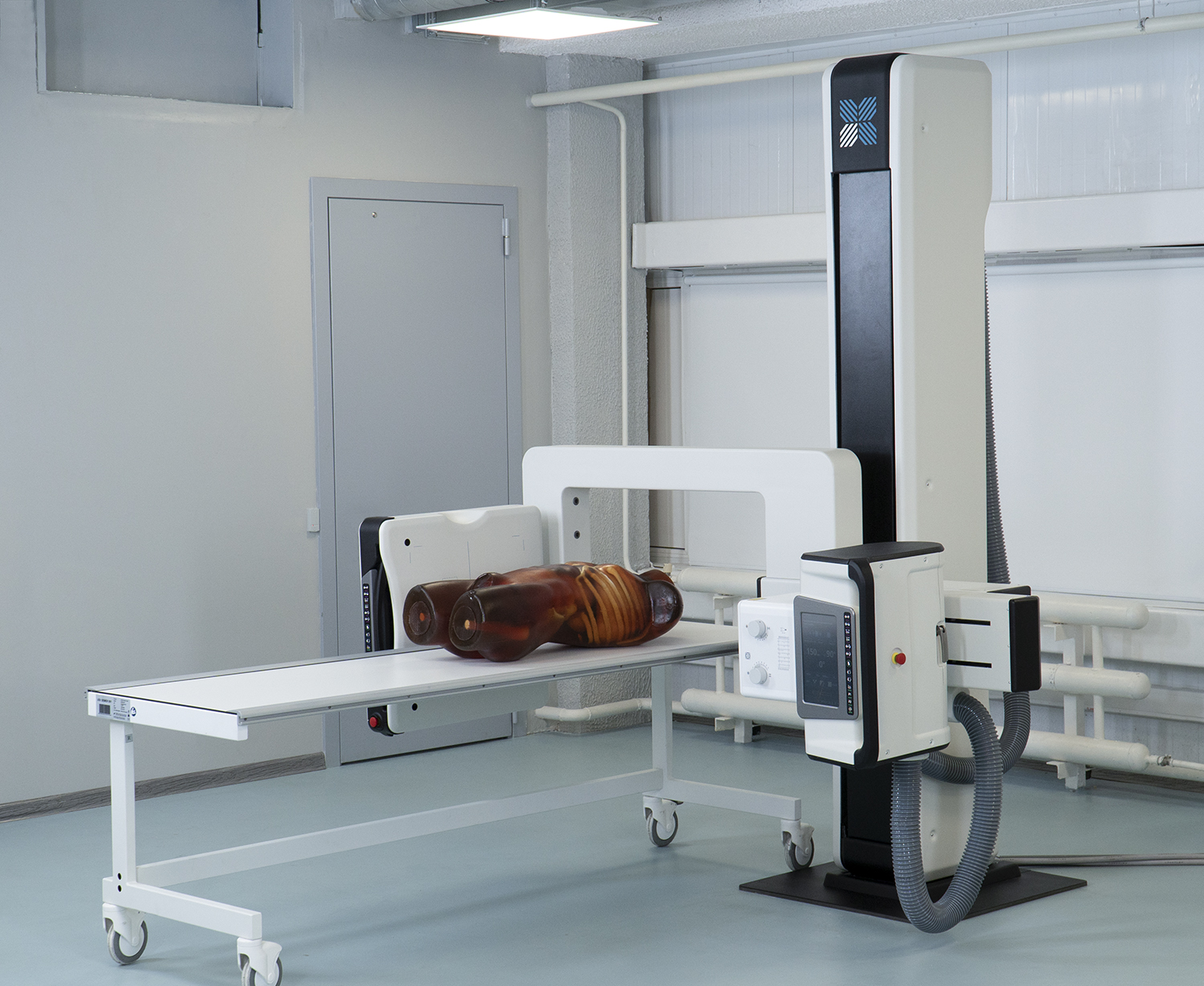 Универсальный рентгенодиагностический аппарат 